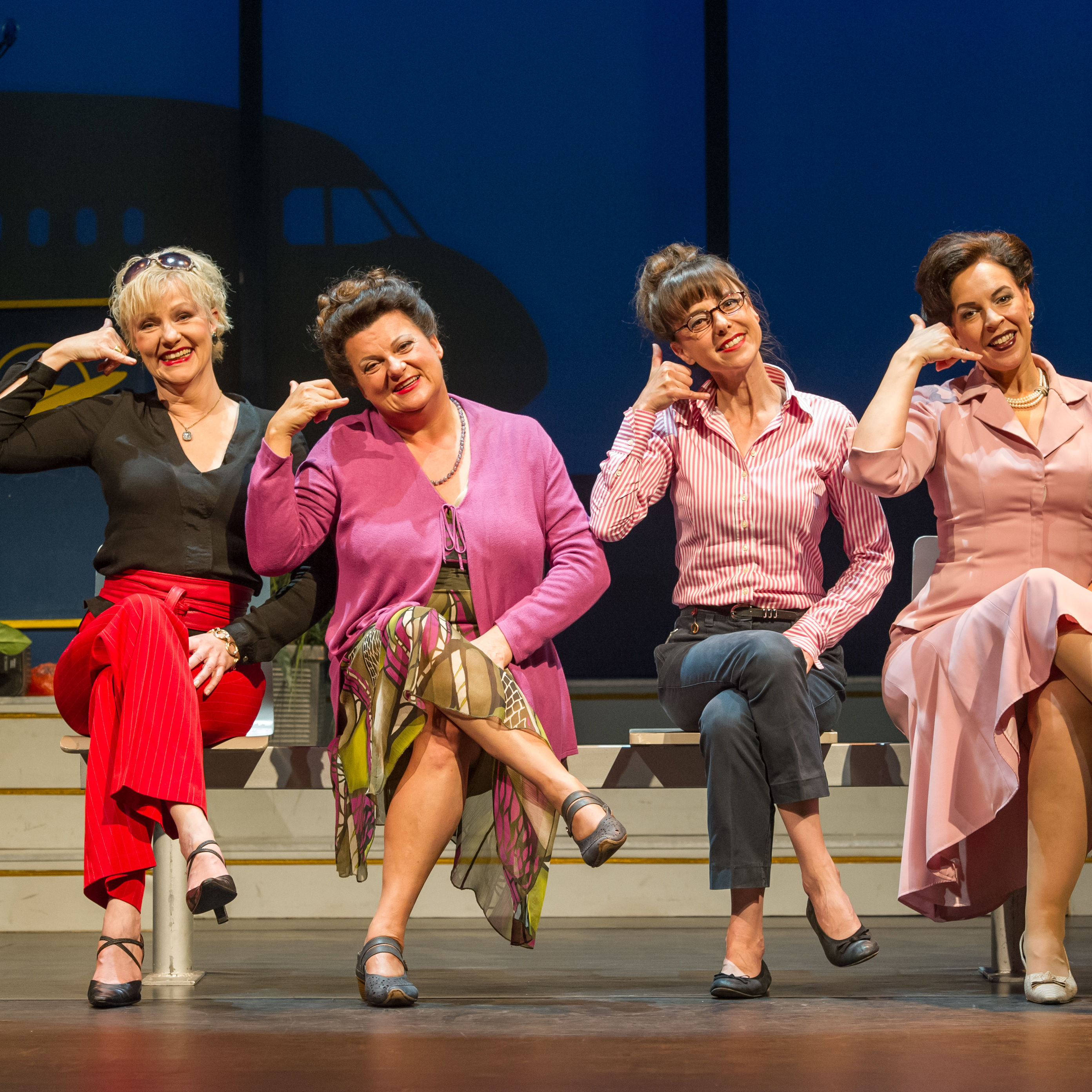 Heiße Zeiten, Das Ensemble (v.l.: Jutta Habicht, Sabine Urig, Anna Bolk und Ines Martinez) © Oliver Fantitsch