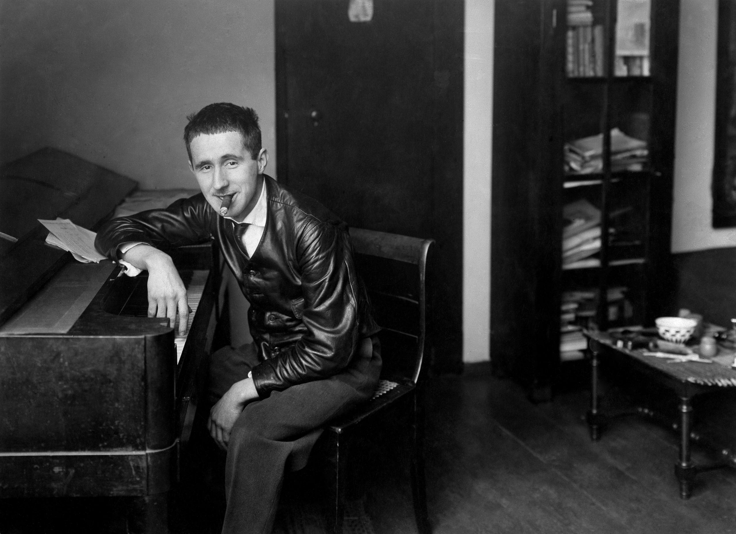 Bertolt Brecht FOTO: ULLSTEIN BILD DTL
