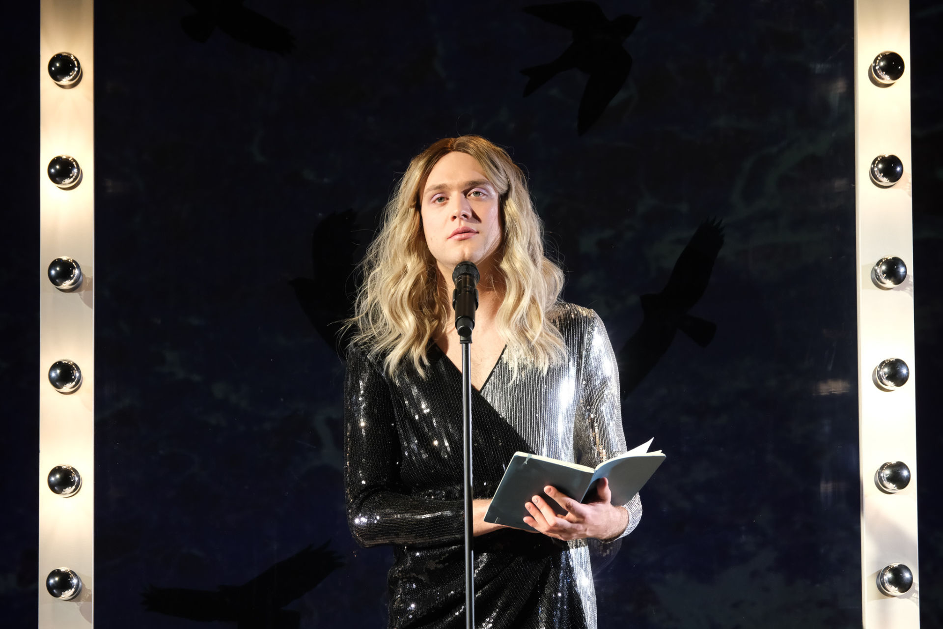 James Brown trug Lockenwickler St. Pauli Theater