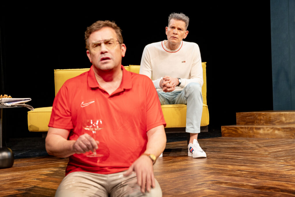 Geheimnisse von Sébastien Blanc - Mit: Sebastian Bezzel, Götz Otto - Foto: Kerstin Schomburg