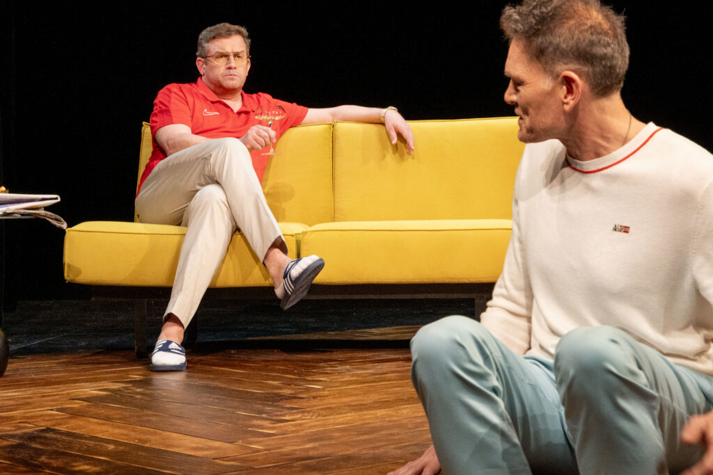 Geheimnisse von Sébastien Blanc - Mit: Sebastian Bezzel, Götz Otto - Foto: Kerstin Schomburg